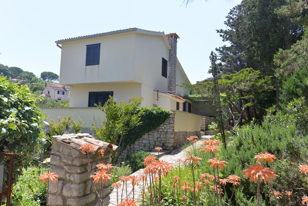 Holiday Home Villa Esperanca Veli Losinj Ngoại thất bức ảnh