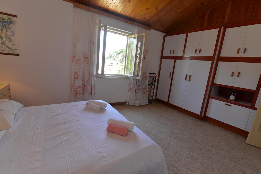 Holiday Home Villa Esperanca Veli Losinj Ngoại thất bức ảnh