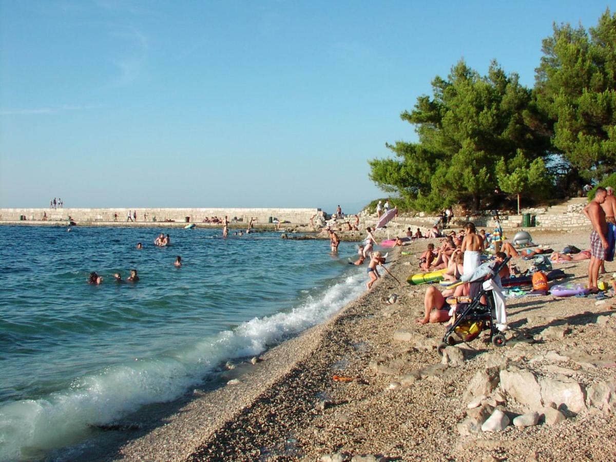 Holiday Home Villa Esperanca Veli Losinj Ngoại thất bức ảnh